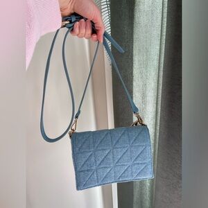 Urban Expressions Temperance - Linen Crossbody - Light Blue